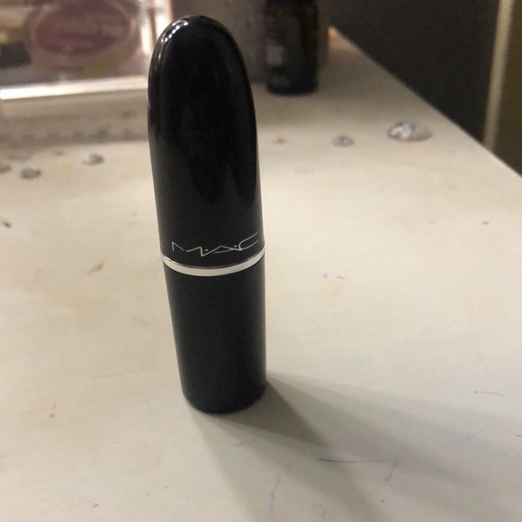 MAC lipstick Brand new used once too dark thanks it’s Mac shade - Picture 2 of 3